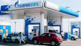 Заправки Газпром и Газпромнефть: в чем разница в Народная Семья
